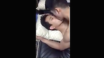 sex gay viet nam - lam tinh voi em hot boy