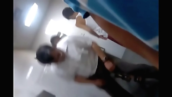 Quay trộm bố già &dstrok;i vệ sinh